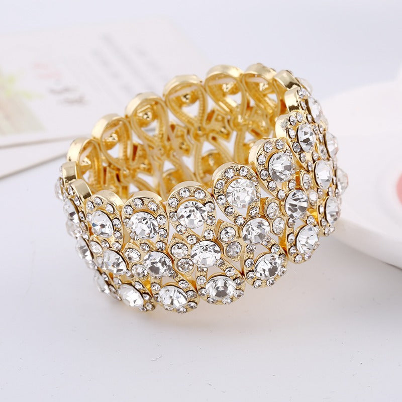 Wholesale Fashion Classic Luxury Full Diamond Crystal Elastic Handmade 8-shaped Bracelet